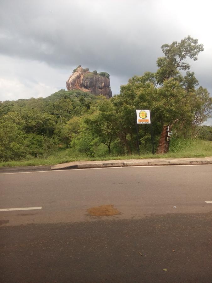 Dambulla Green Villa Bagian luar foto